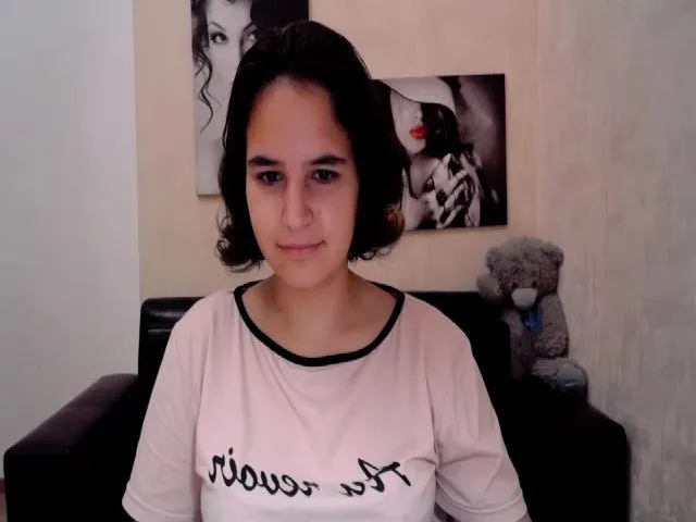Live sex webcam photo for Erin_Holmes #256843235