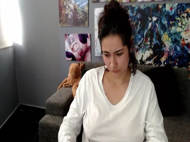 Live sex webcam photo for Jade_leon_ #256874081