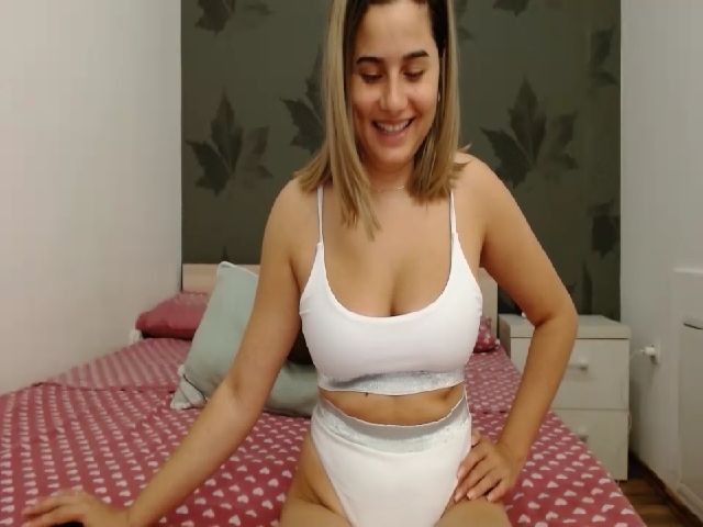 Live sex webcam photo for Charly_jo #261285679