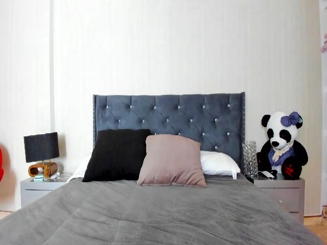 Live sex webcam photo for Diamantaa #256088745