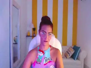 Live sex webcam photo for Julietacollin #249764891
