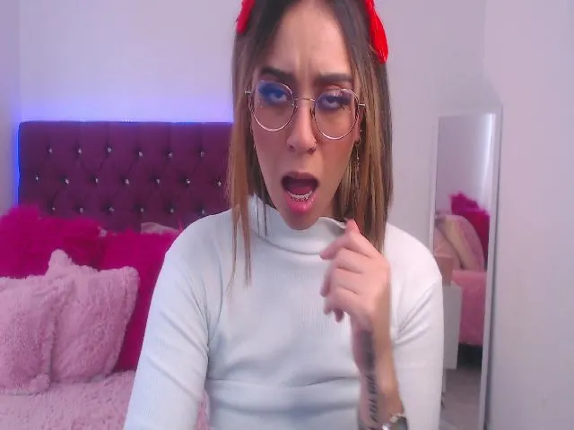 Live sex webcam photo for SamPuckett #260148538