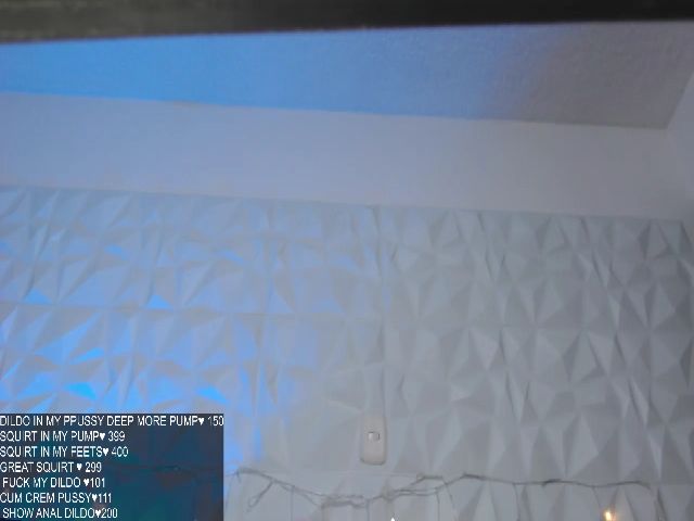 Live sex webcam photo for Aniee_x #259703927