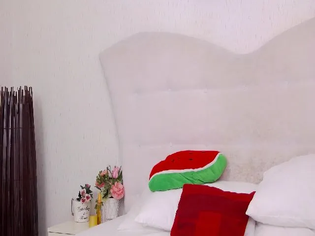 Live sex webcam photo for Lady_Sue #259731800