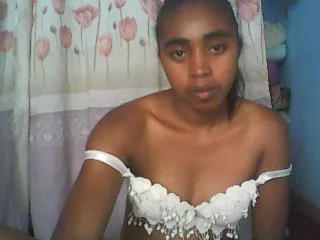 Live sex webcam photo for goodgirl #240740871