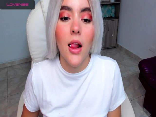 Live sex webcam photo for Tasha_cooper1 #255175651