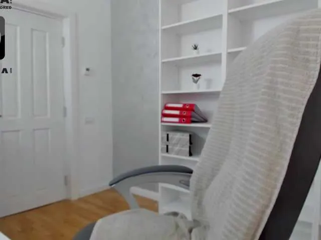 Live sex webcam photo for VanessaCroft #247700510