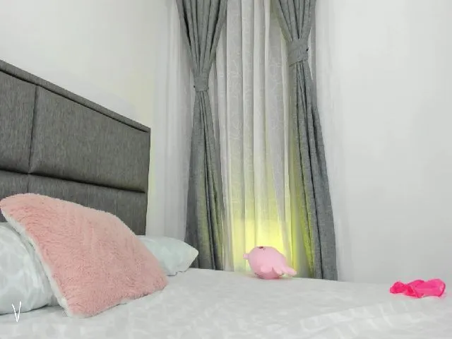 Live sex webcam photo for VictoriaRuss #263445004