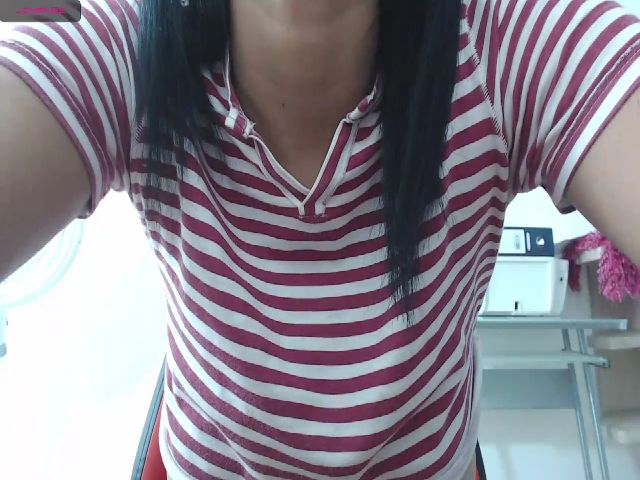 Live sex webcam photo for LiliJade #255377365