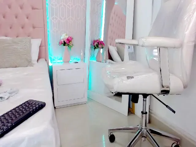 Live sex webcam photo for Eva_adamss #252338724