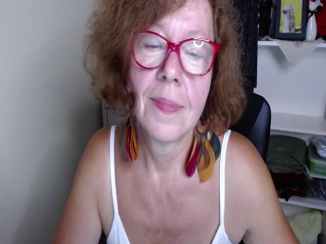 Live sex webcam photo for Adele_69 #259172874