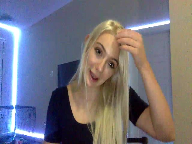 Live sex webcam photo for Sammy_gray #259781759