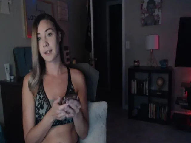 Live sex webcam photo for OhYesCeleste #264088523