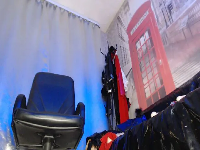 Live sex webcam photo for MissBDSM #257922741