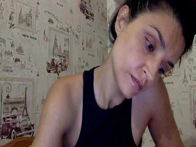 Live sex webcam photo for JolyBoss #253878405