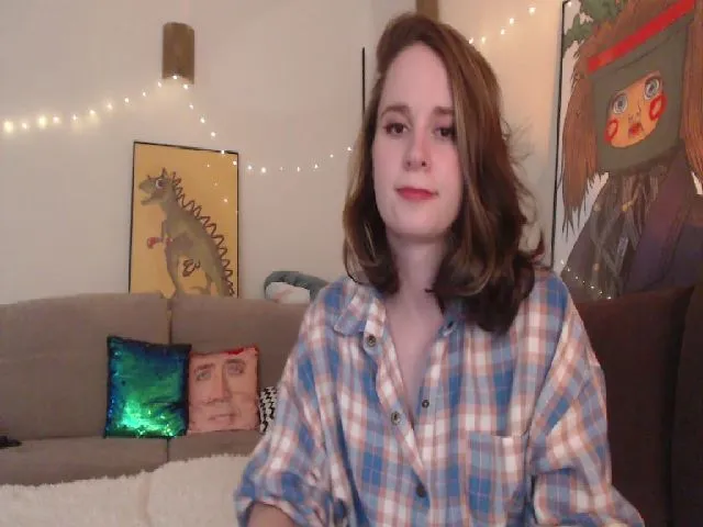 Live sex webcam photo for LizzyPeach #252916472