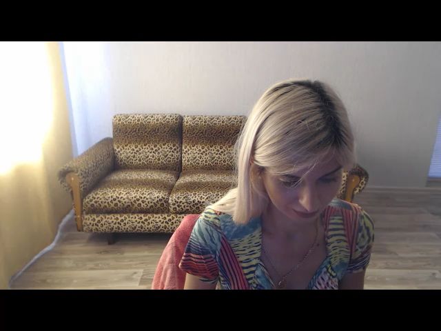 Live sex webcam photo for SexyBeatriice #255257368