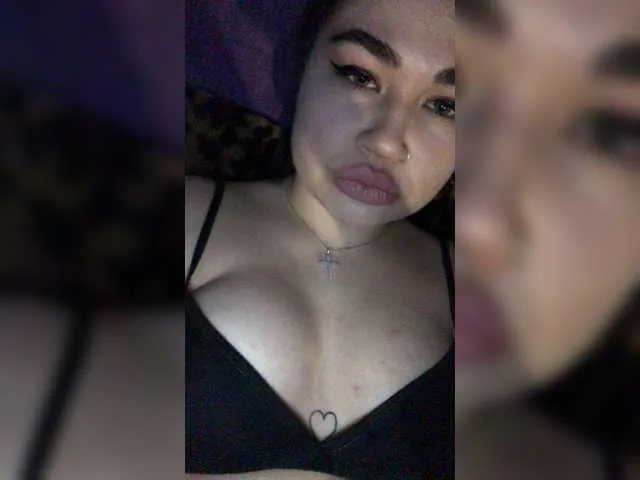 Live sex webcam photo for suchka-black- #241369817