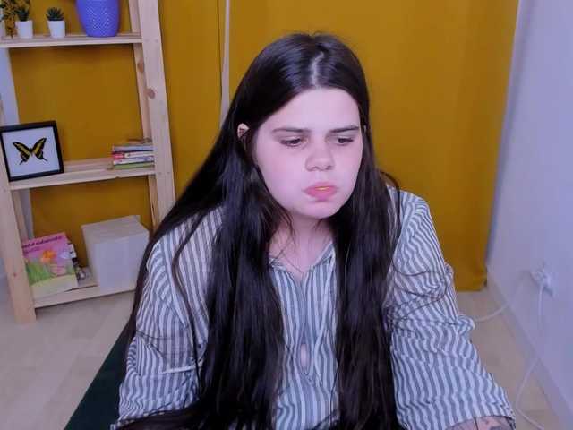 Live sex webcam photo for JoyOnee #250277012