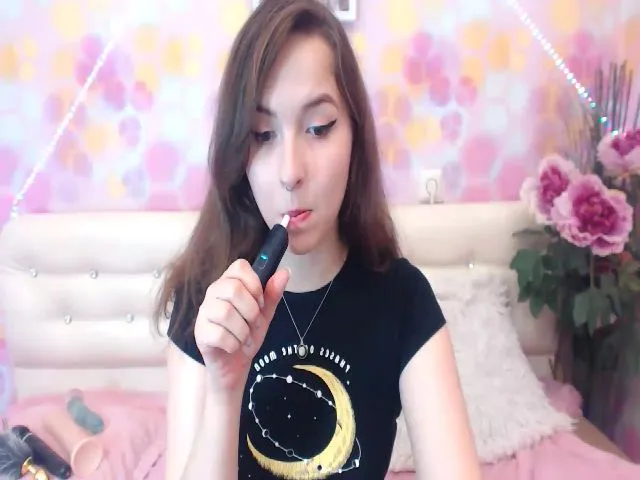 Live sex webcam photo for Nessa_Wild #261277858