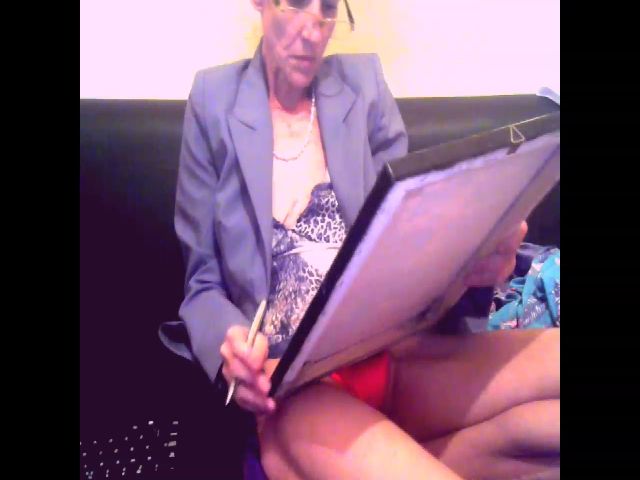 Live sex webcam photo for Sexygeny #253642227