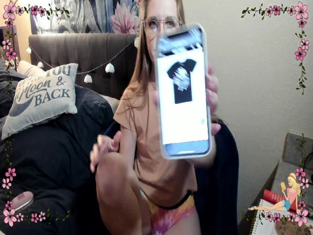 Live sex webcam photo for BookishBabe #255497832