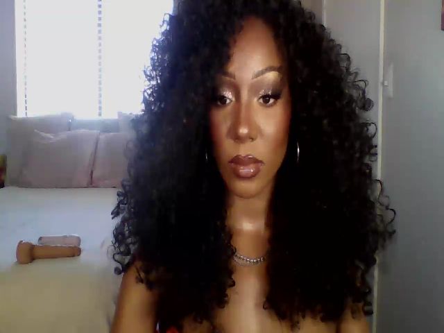 Live sex webcam photo for violetnightsx #264478767