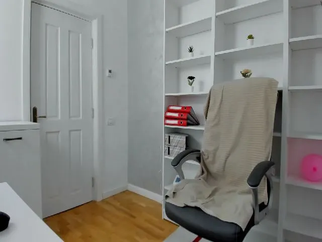 Live sex webcam photo for VanessaCroft #263520273