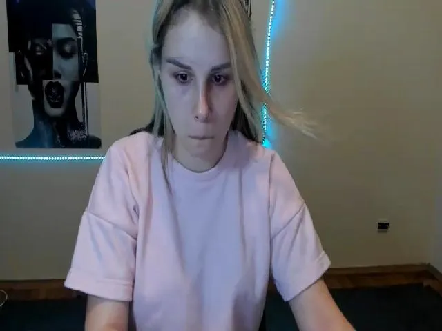 Live sex webcam photo for PolliMilk #260627948