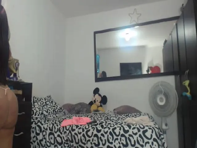 Live sex webcam photo for XSofiaXXX #262490118