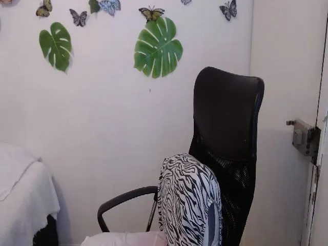 Live sex webcam photo for Ster_hot #260387653