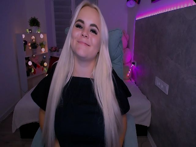 Live sex webcam photo for Jenni__fer #257853859