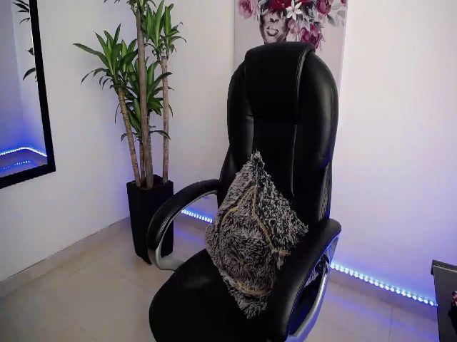 Live sex webcam photo for Vero_silva #264415582