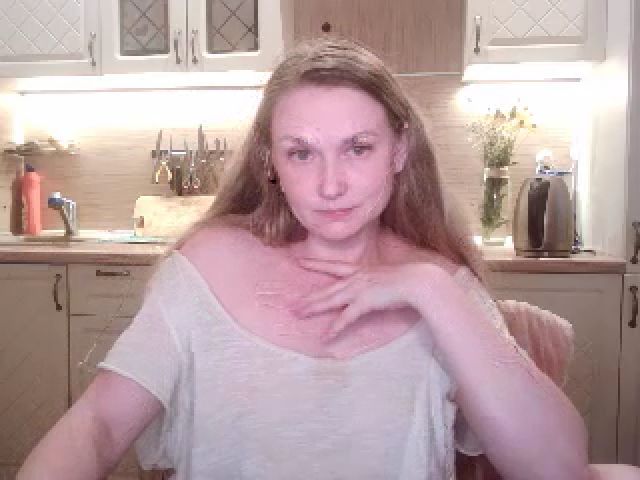 Live sex webcam photo for JaneGrey111 #253523290