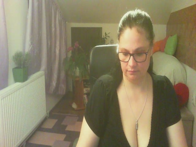 Live sex webcam photo for boosty4you #265112315