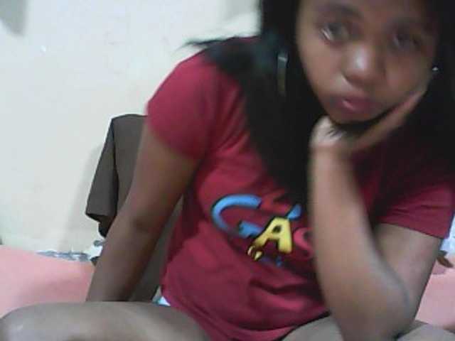 Live sex webcam photo for Malinciehot #251030792