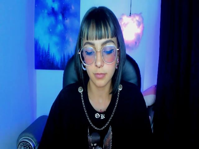 Live sex webcam photo for Angelsiinner #258739834