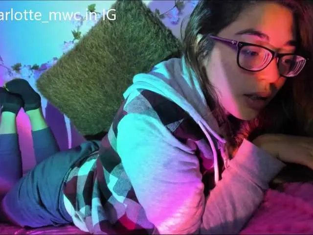 Live sex webcam photo for Charlotte-mwc #247829569