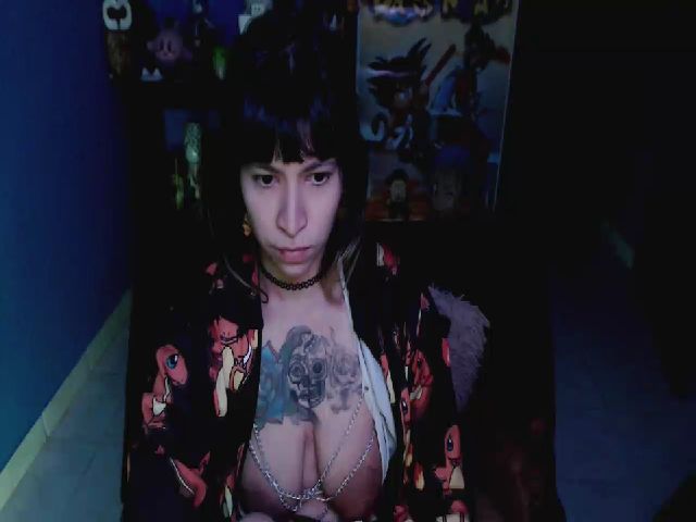 Live sex webcam photo for umaru_michae #255556945