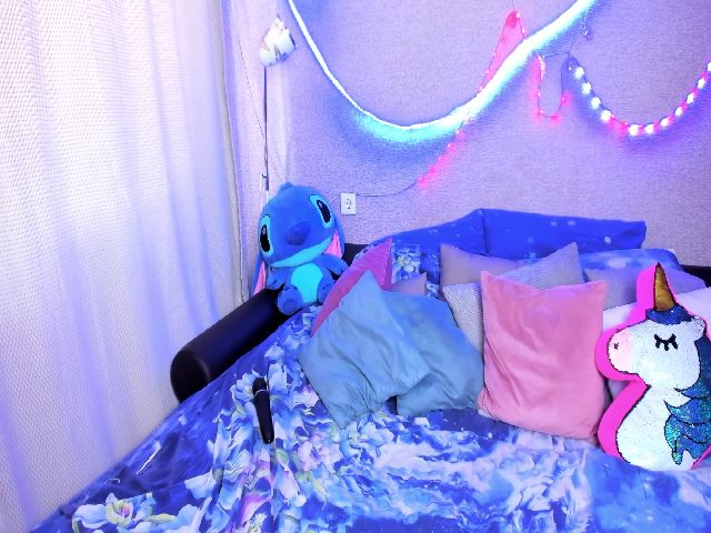 Live sex webcam photo for AiryHiss #264162111