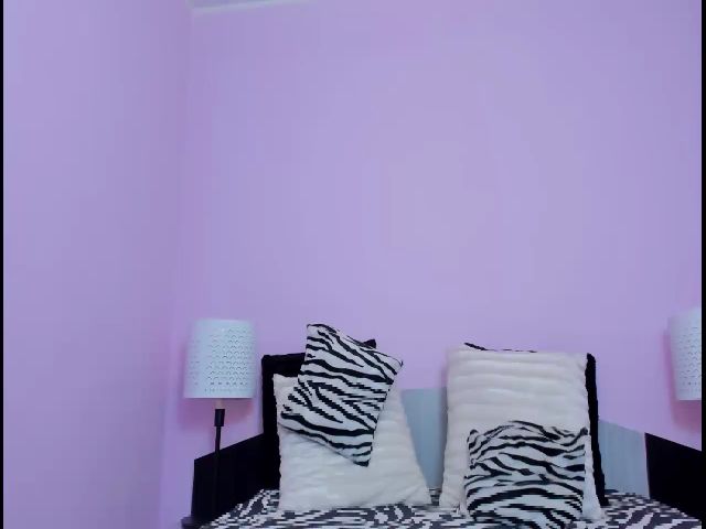 Live sex webcam photo for JuliaHayes90 #264519952