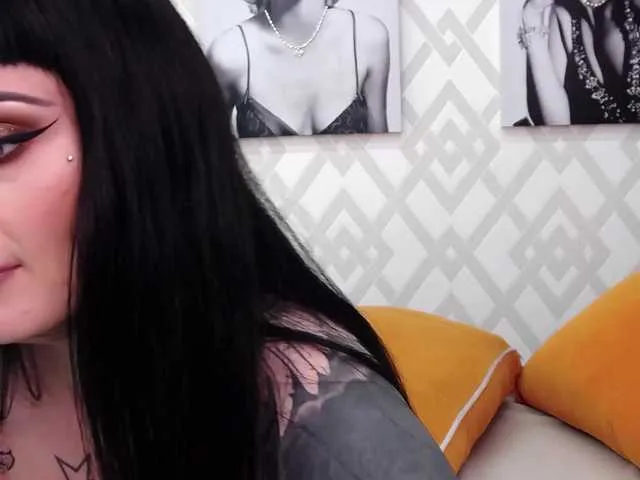 Live sex webcam photo for Majkelina-Cat #241076030