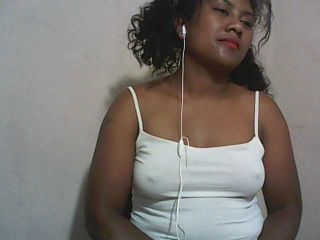 Live sex webcam photo for mybigass15 #241169599