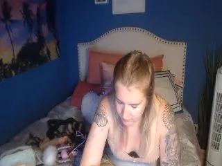 Live sex webcam photo for SnowWhiteXxxx #252115164