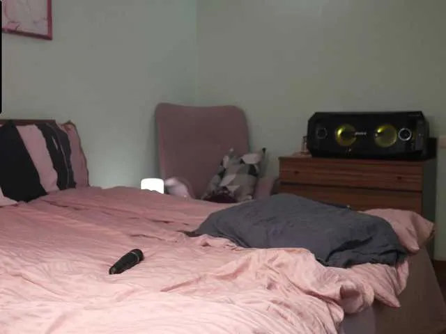 Live sex webcam photo for Kseniyavl #241385484