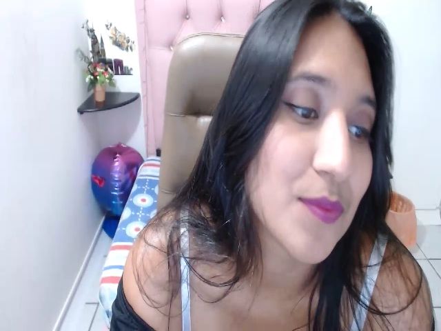 Live sex webcam photo for Camilasweeet_ #264084311