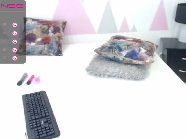 Live sex webcam photo for KaylaGinger #241180288