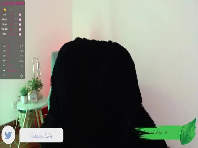 Live sex webcam photo for MadelinLove #259118823