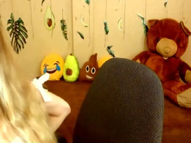 Live sex webcam photo for LinaRum__ #255893560