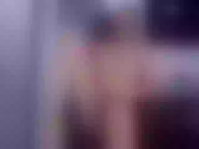 Live sex webcam photo for CandyBunie #257377136
